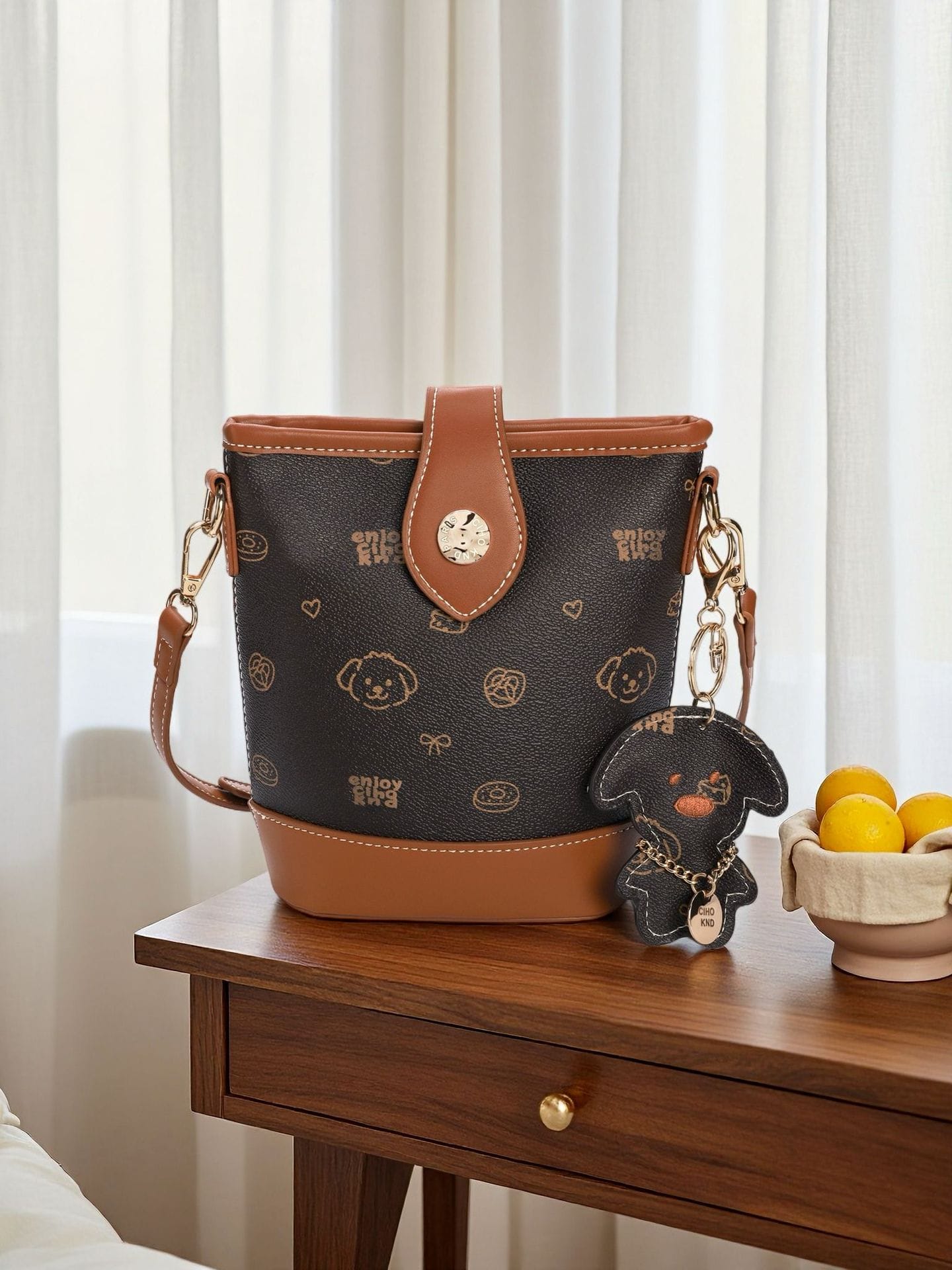 Puppy Twilight Prelude bucket bag