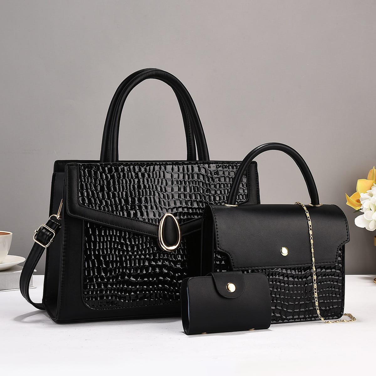 Women's popular shoulder/crossbody bag